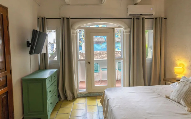 Sayulita Central Hotel