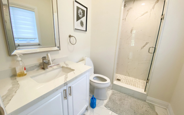 Luxurious Rooms in Pickering