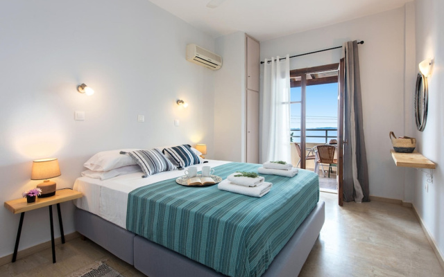 Hotel Barbati - Poolside Gem With Sea Views