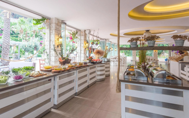 Flamingo Hotel & Spa - Pet Friendly