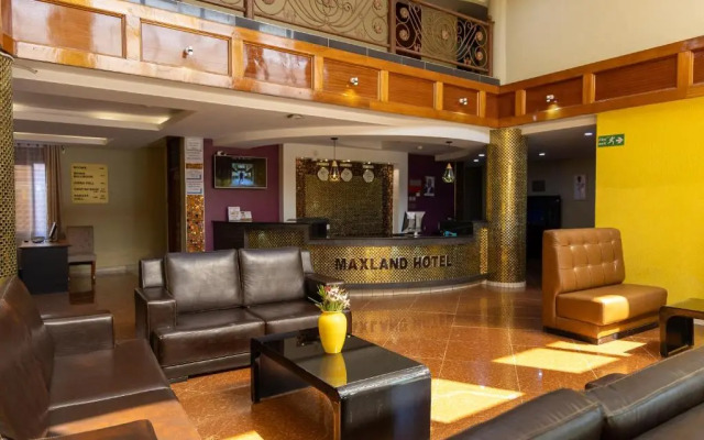 Maxland Hotel