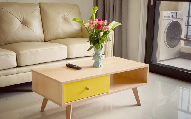 Phoenix Apartment by LINK