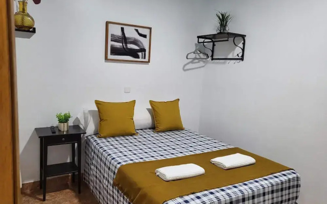 M-A Catrachos Rooms
