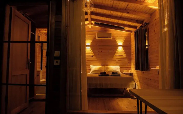 Goat Bungalow and Camping