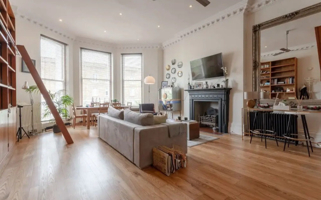 Spacious 1 Bedroom Flat in Heart of Notting Hill