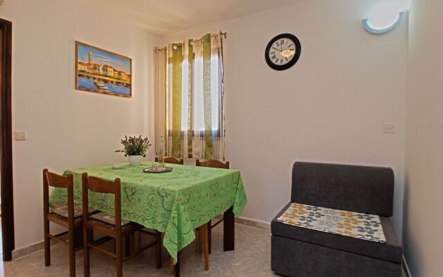 Apartments Orange 768