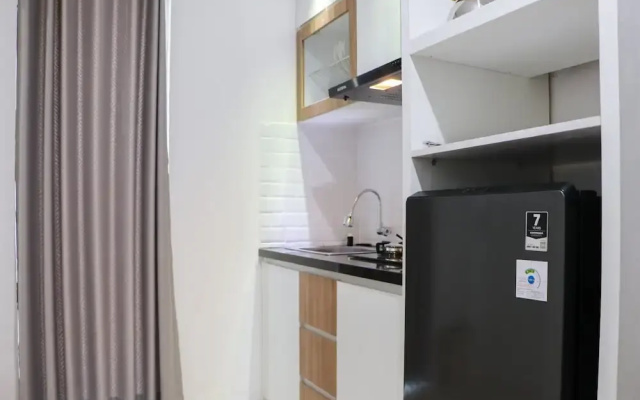 Minimalist And Warm 1Br At Bassura City Apartment