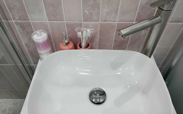 Апартаменты APARTS FROM LEXI (АПАРТС ФРОМ ЛЕКСИ) на улице Уральская