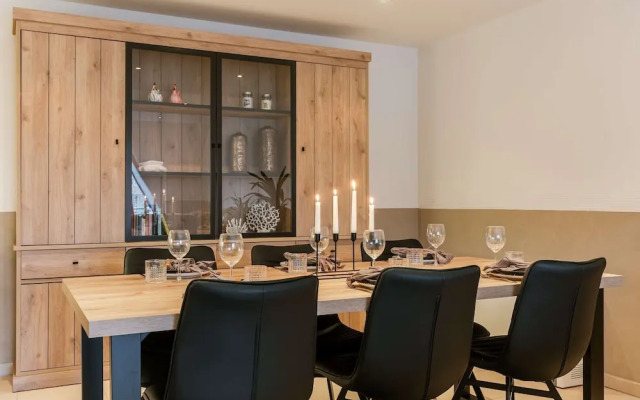 Cozy Apartment With Balcony With Parking