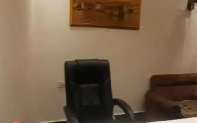 Goroomgo Yuvraj Residency Amritsar