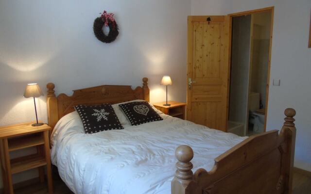 Lou Services Apartment CHAR8 LSI 001