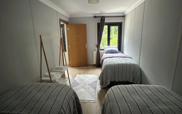 Mariposa Luxury House