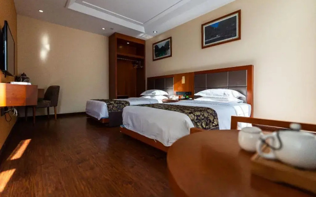 River & Holiday Rezen Hotel Pengshui