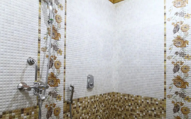 Oyo Home 23417 Elegant Studio