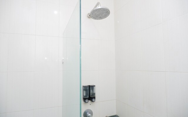 OYO 1284 Executive Residence