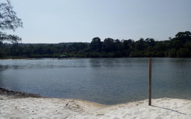 Sandbank Restaurant & Camping Koh Rong