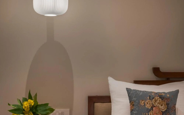 SaffronStays Red Brick House, Panchgani - rustic villa with huge lawn and terrace