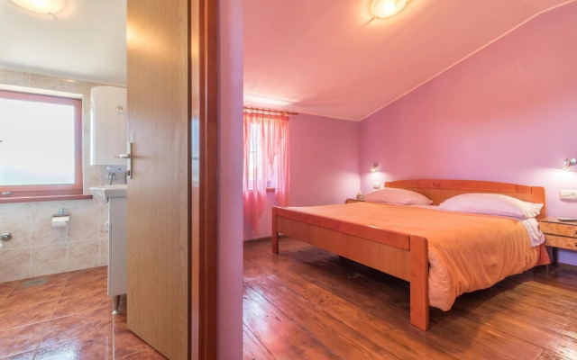 Amazing Home in Pula With Sauna, Wifi and 4 Bedrooms