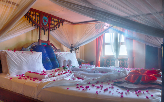 Tausi Palace Hotel