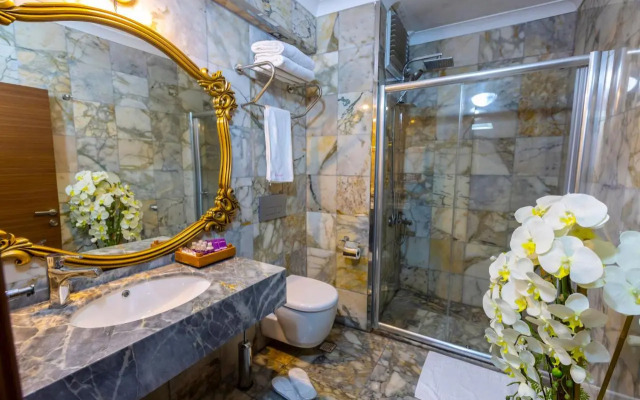 Avrasya - on 3 ApartHotel