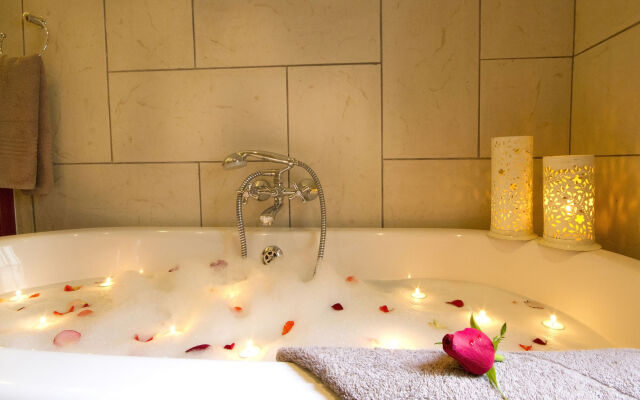 Nut Grove Boutique Hotel