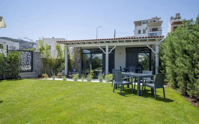 Modern Suite Close to Beach in Bodrum