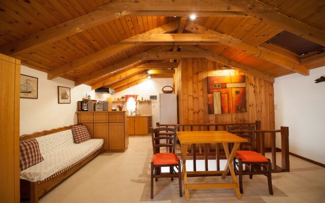 Zarkadis Beach Apartments