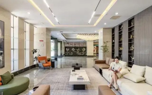 Intime Hotel (Panzhihua College Wanda Plaza)