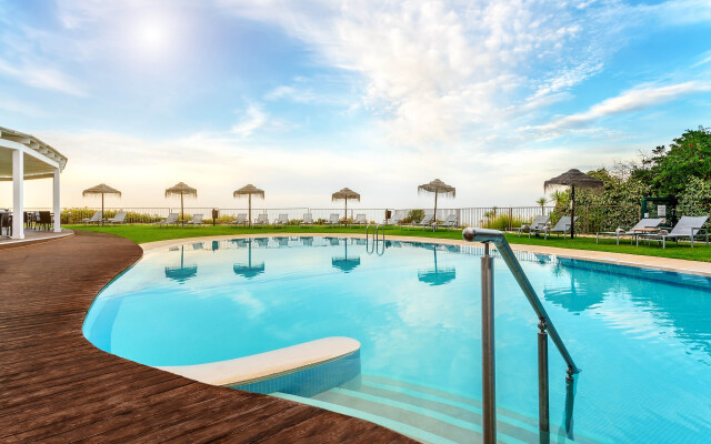AP Oriental Beach