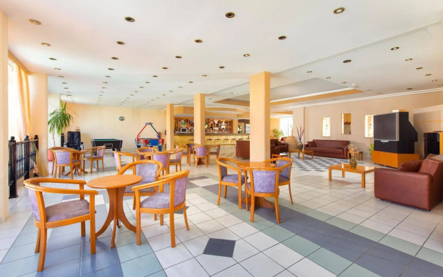 Bayside Hotel Katsaras