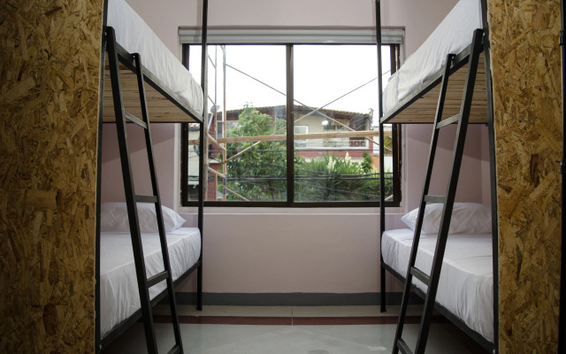 Hostal Pura Vida La 70