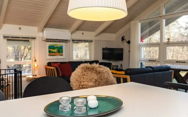 6 Person Holiday Home in Hals