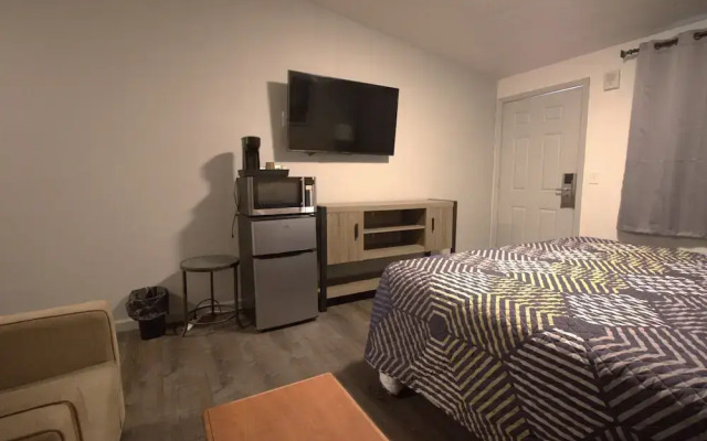 Golden Kent Motel