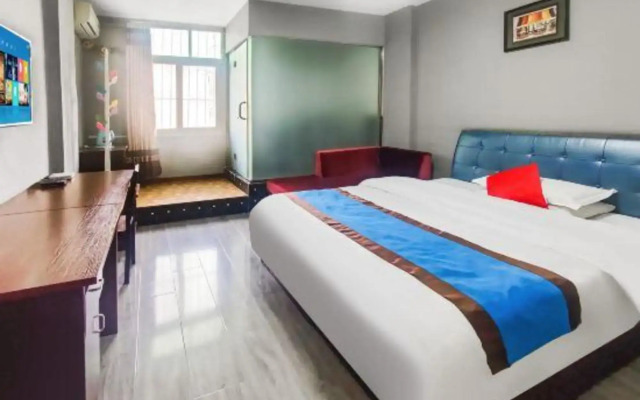 Oyo Desheng Hotel