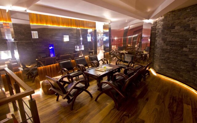 Randholee Resort & Spa