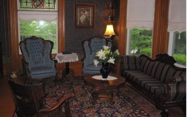 Arbor View Inn