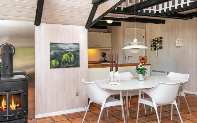 6 person holiday home in R m