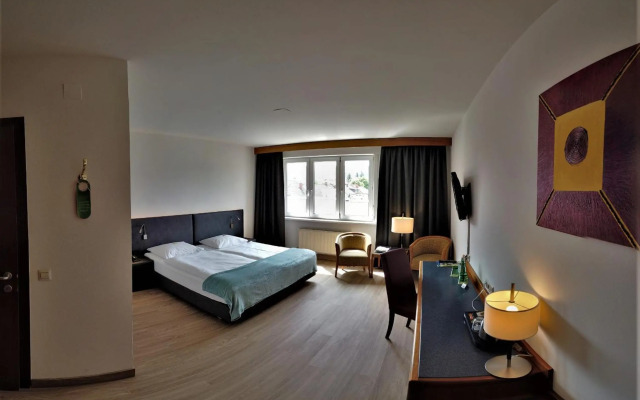 Skycity Hotel Atrigon