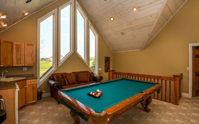 Lakeside Story 6 Bedroom House