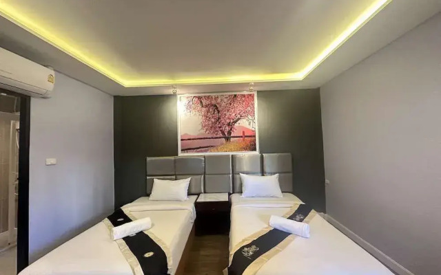 Metro Link Ratchada Hotel