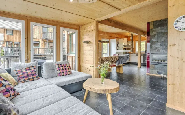 Cozy Chalet in Hohentauern near Forest