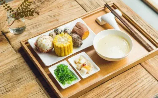 Qixianli Homestay (Yiwu International Trade City)