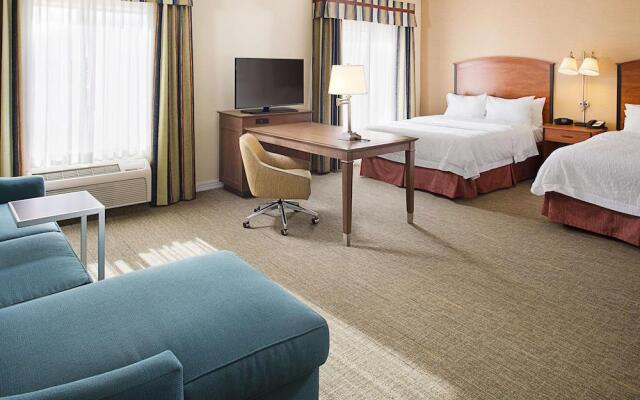 HAMPTON INN &amp; SUITES MANSFIELD