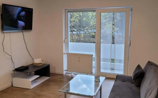 Schone, Gemutliche Moblierte 2 Zi Wohnung in Rgb