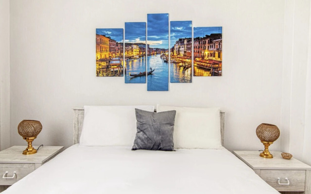 Charming Flat Next to Cevahir Shopping Mall