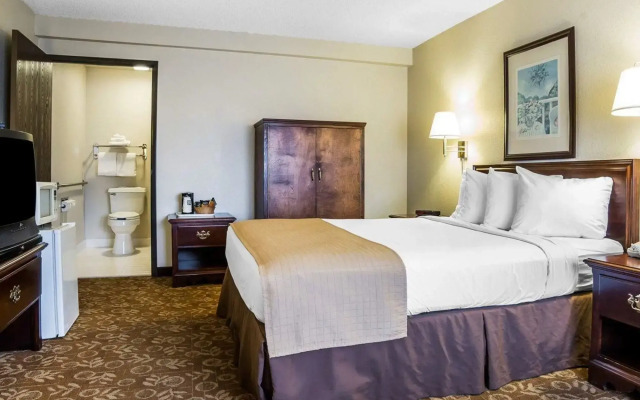 Quality Inn & Suites Minden