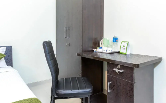 OYO 10221 Hotel E Serai