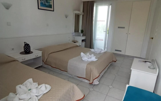 Summer Dream Hotel
