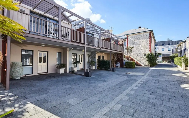 Fremantle Townhouse Unit 4