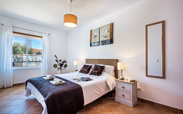 Santa Luzia Residence by MarsAlgarve